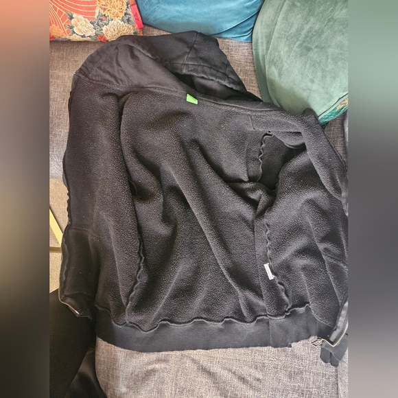 Hugo Boss Green Label Black Zip-Up Hoodie. 20 Ptp - Picture 7 of 7